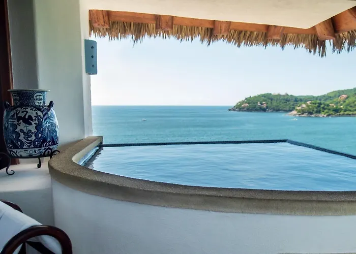 El Murmullo Zihuatanejo