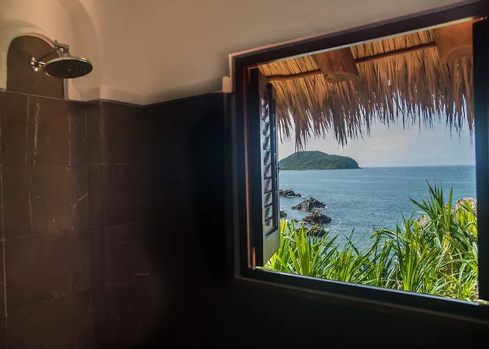 Hotel El Murmullo Zihuatanejo